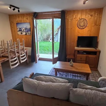 Appt Rez De Jardin 6 Couchages Apartament Saint-Sorlin-dʼArves
